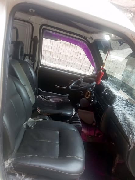 كيا تاونر 2002 - صورة 2