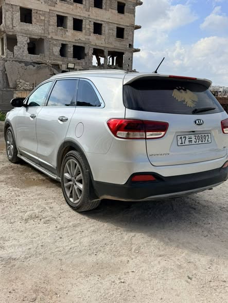 كيا سورينتو 2016 - صورة 5