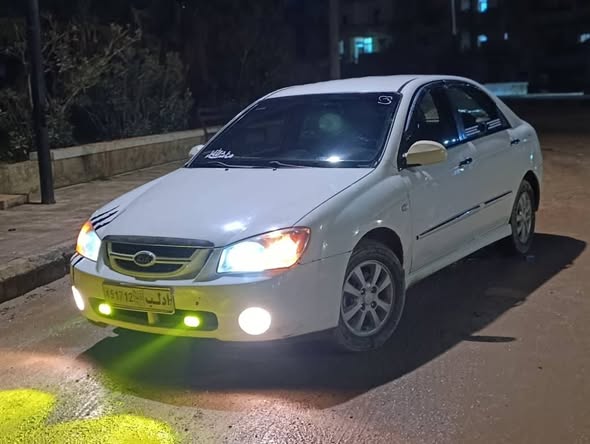 كيا سيراتو 2006 - صورة 5