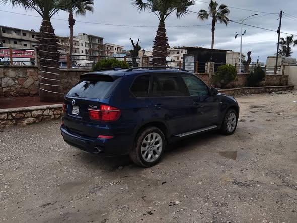 بي ام دبليو اكس 5 2013 - صورة 4