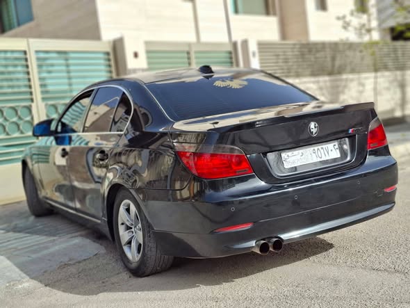 بي إم دبليو 520i 2008 - صورة 4