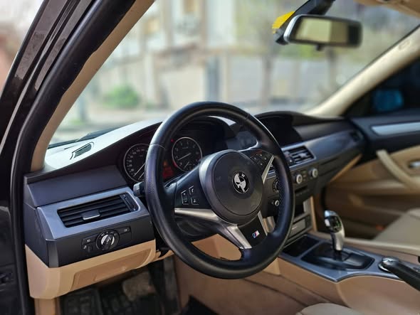 بي إم دبليو 520i 2008 - صورة 5