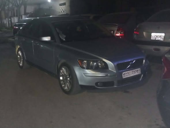 فولفو S40 2008 - صورة 4