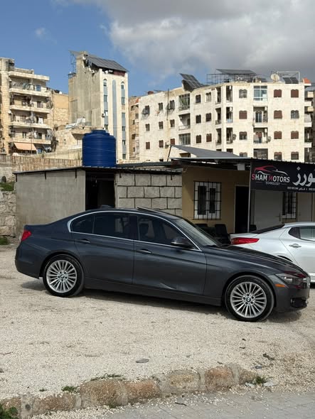 بي إم دبليو 328i 2013 - صورة 3