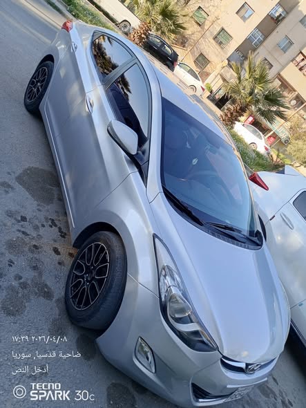 هيونداي افانتي 2012 - صورة 1