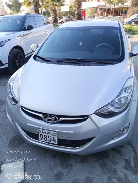 هيونداي افانتي 2012 - صورة 2