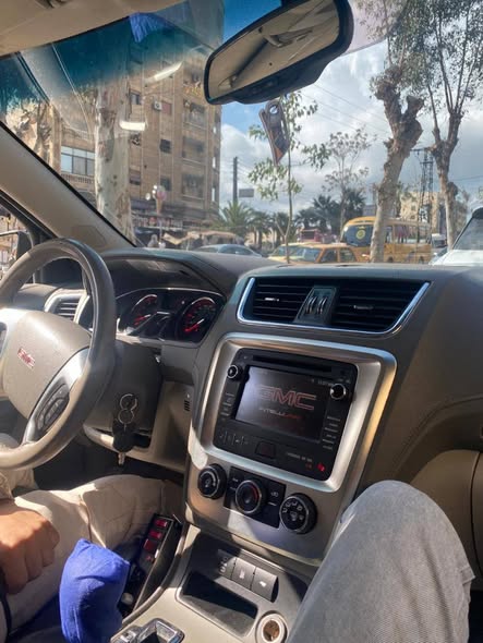 جي ام سي أكاديا 2013 - صورة 5