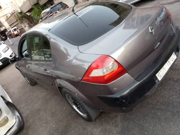 رينو ميغان 2005 - صورة 3