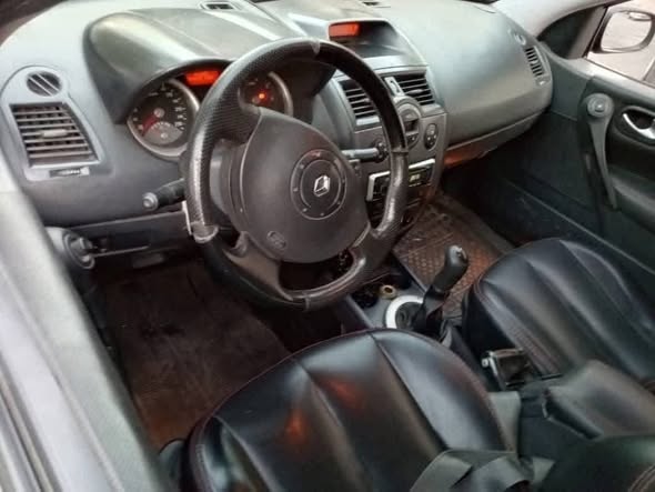 رينو ميغان 2005 - صورة 4