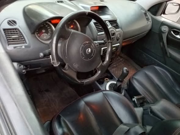 رينو ميغان 2005 - صورة 5