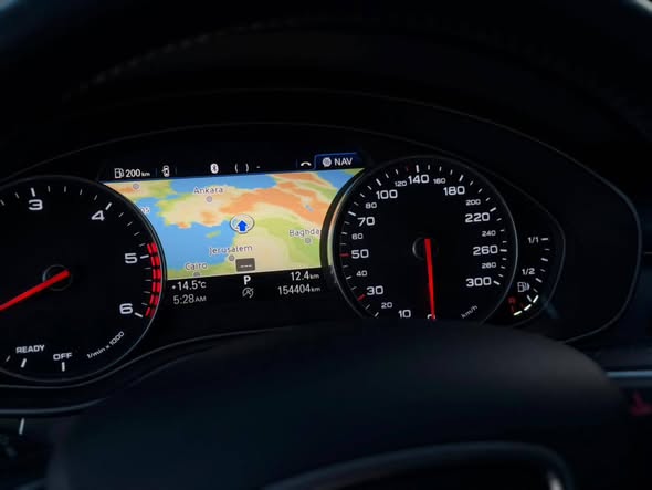 أودي A6 2016 - صورة 5