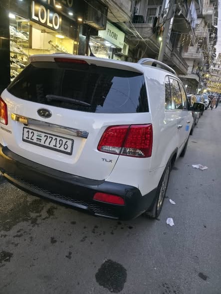 كيا سيرنتو 2012 - صورة 2