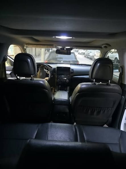 كيا سيرنتو 2012 - صورة 5