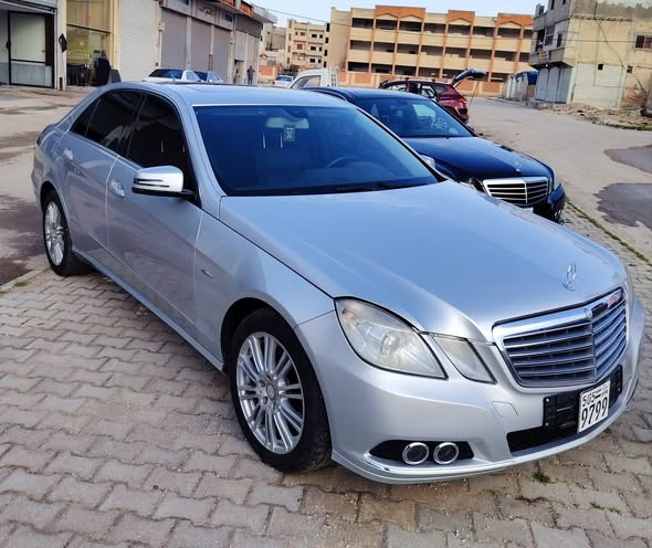مرسيدس E350 2011 - صورة 2