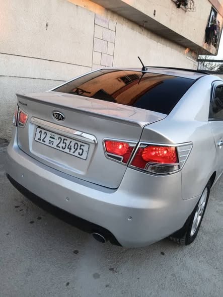 كيا سيراتو 2010 - صورة 1