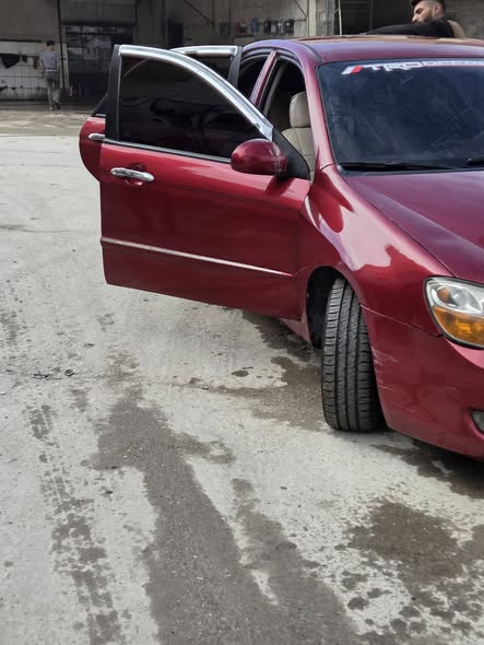 كيا سيراتو 2008 - صورة 1