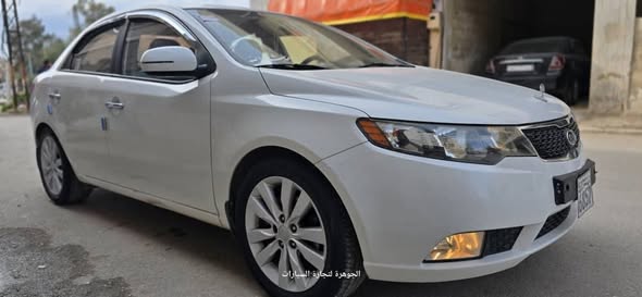 كيا فورتي 2011 - صورة 1