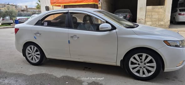 كيا فورتي 2011 - صورة 3