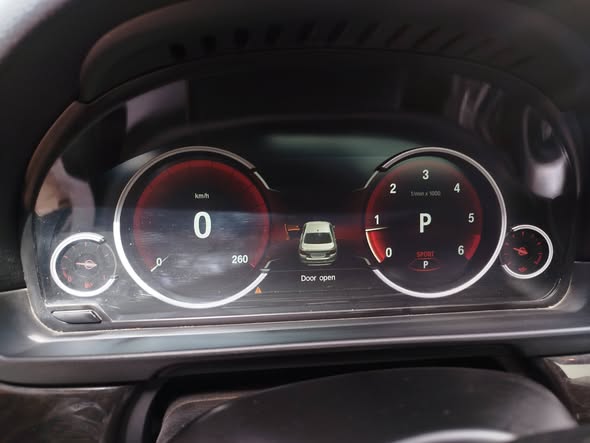 بي إم دبليو 520 2013 - صورة 3