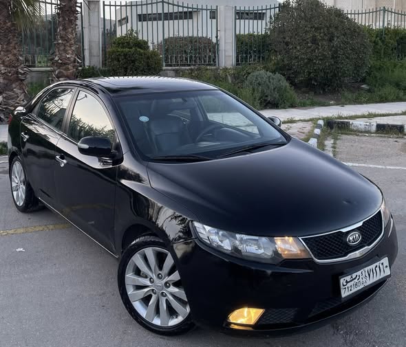 كيا فورتي 2010 - صورة 1