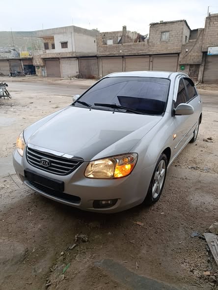 كيا سيراتو 2007 - صورة 1