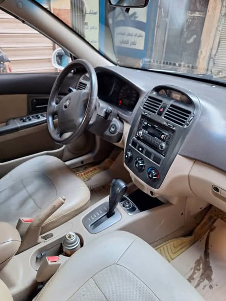 كيا سيراتو 2006 - صورة 3