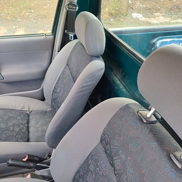 سكودا بيك أب 1998 - صورة 2