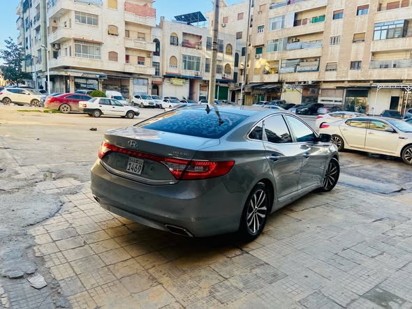 هيونداي أزيرا 2012 - صورة 3