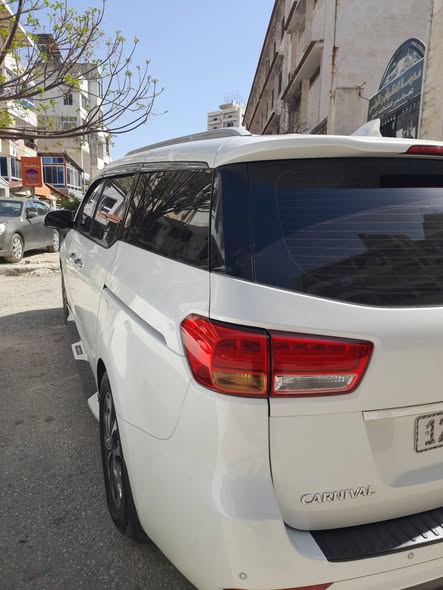 كيا كرنفال 2015 - صورة 3