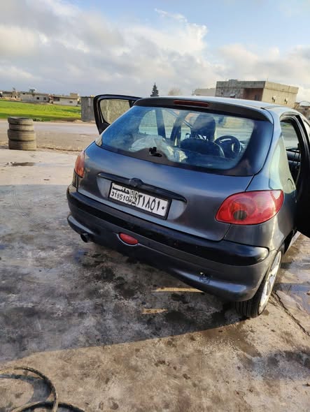 بيجو ٢٠٦ 2005 - صورة 2