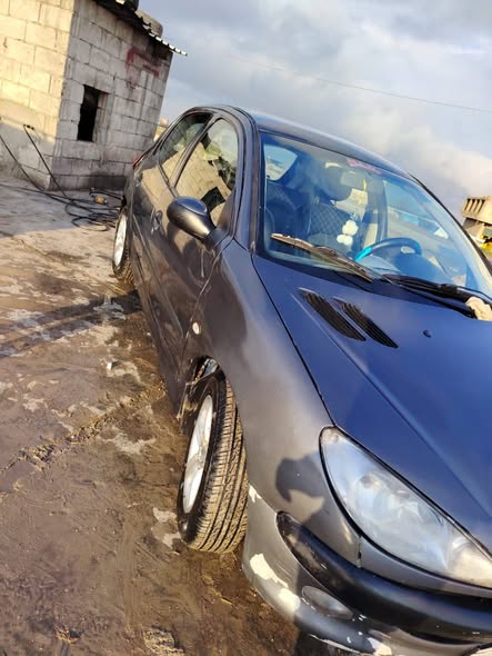 بيجو ٢٠٦ 2005 - صورة 3