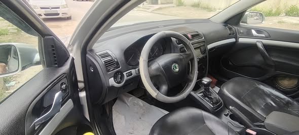 سكودا أوكتافيا 2007 - صورة 4