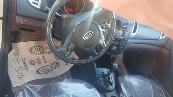 كيا فورتي 2010 - صورة 5