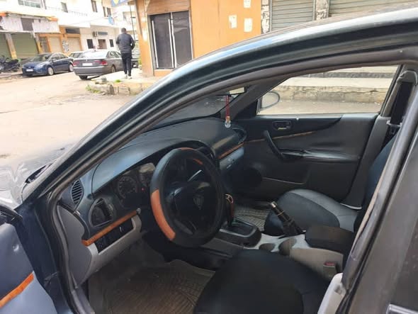 بروتون واجا 2003 - صورة 2