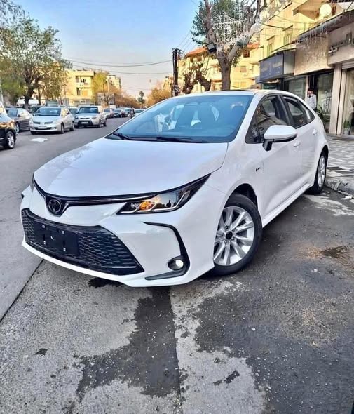 تويوتا كورولا 2025 - صورة 3