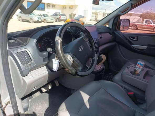 هيونداي ستاريكس 2015 - صورة 4