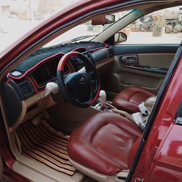 كيا سيراتو 2008 - صورة 2