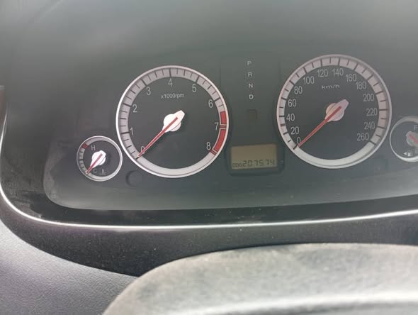 هيونداي ازيرا 2005 - صورة 5