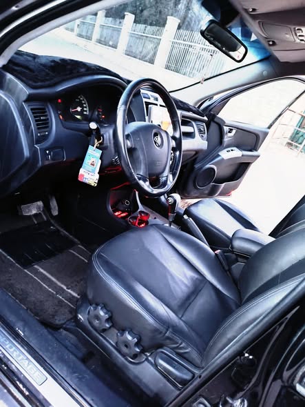 كيا سبورتاج 2005 - صورة 2