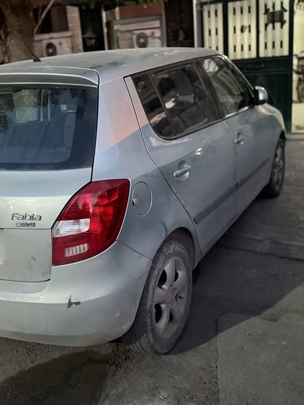 سكودا فابيا 2010 - صورة 2