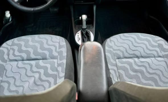 سكودا فابيا 2010 - صورة 3