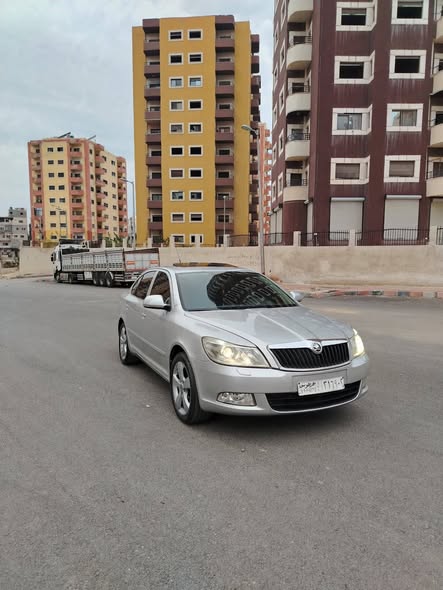 سكودا اوكتافيا 2010 - صورة 2