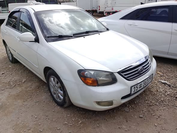 كيا سيراتو 2009 - صورة 2