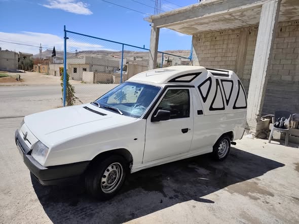 سكودا كرت 1995 - صورة 1