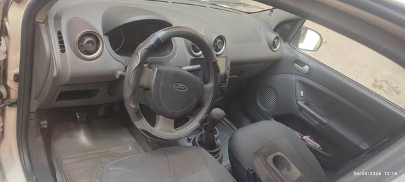 فورد فيستا 2006 - صورة 4