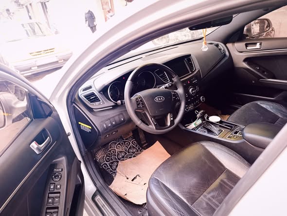 كيا كي 7 2012 - صورة 3