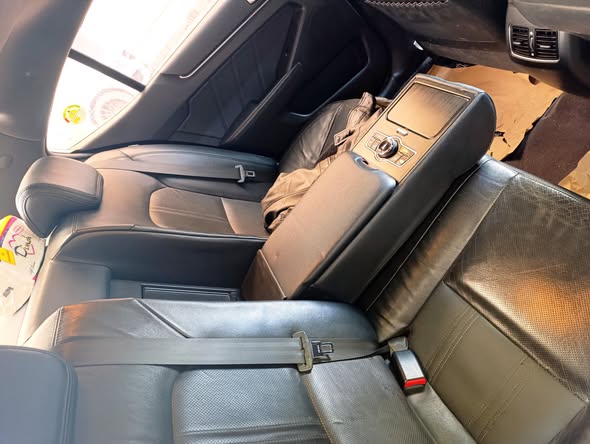 كيا كي 7 2012 - صورة 4