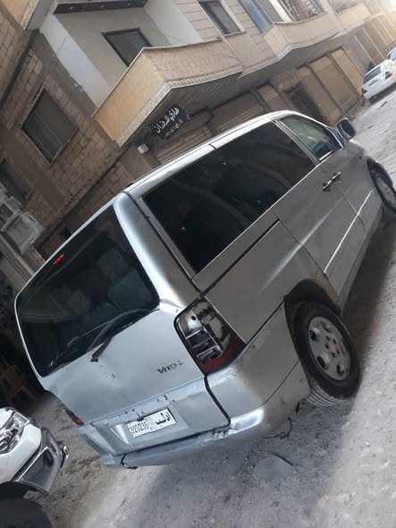 مرسيدس فيتو 2001 - صورة 1