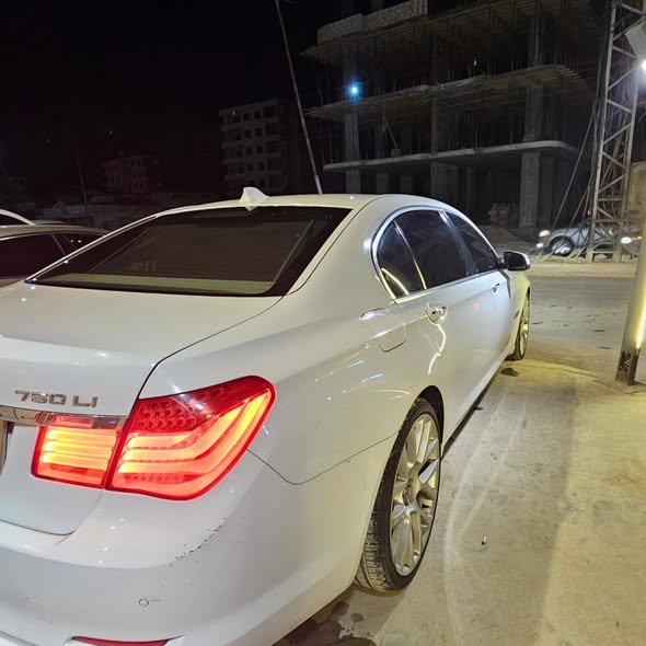 بي إم دبليو 750 2010 - صورة 5