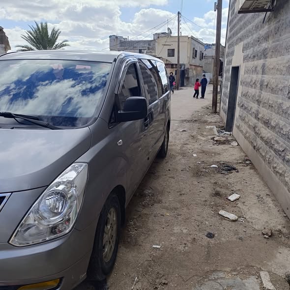 هيونداي ستاركس 2011 - صورة 2